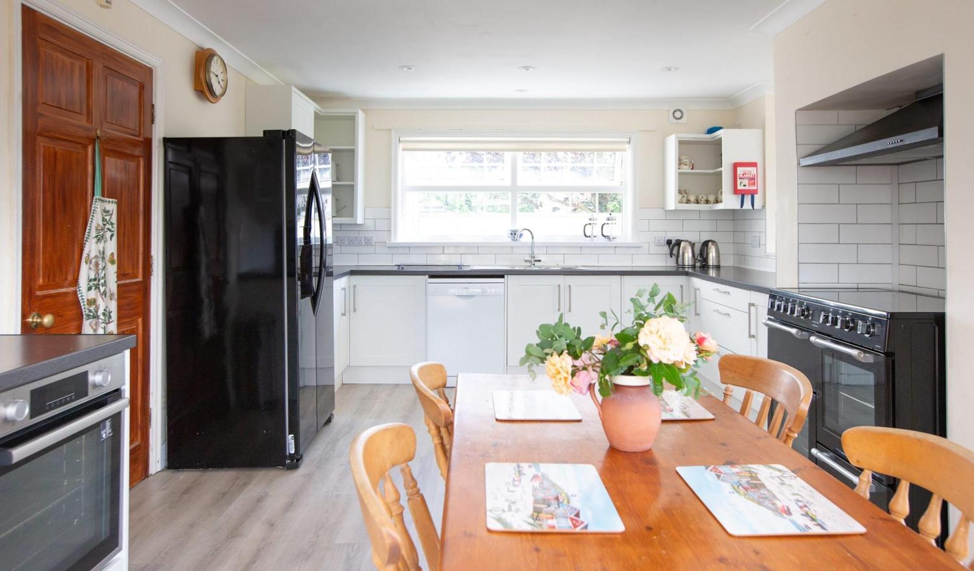 Stunning 6 Bedroom Cottage Near Cornish Coast Буде Экстерьер фото